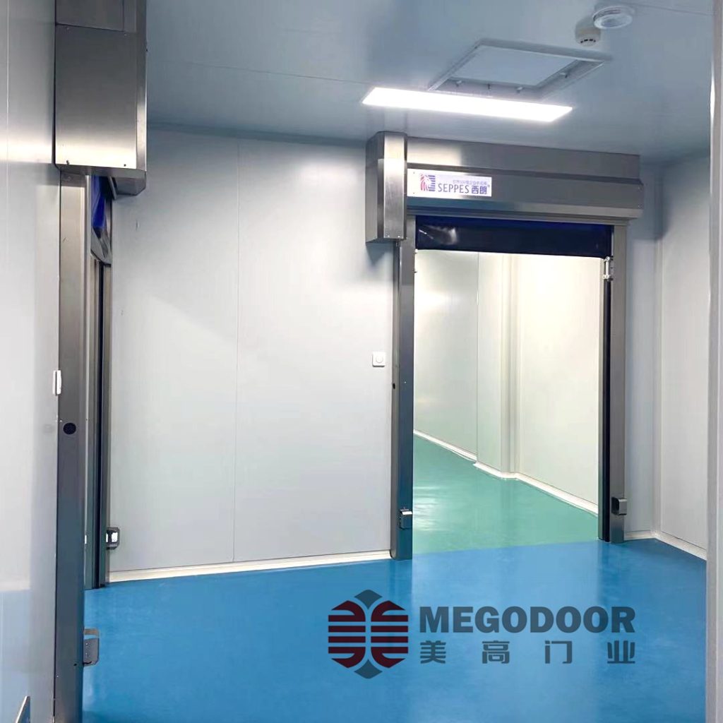 洁净车间中的双门互锁快速卷帘门插图 洁净车间中的双门互锁快速卷帘门插图