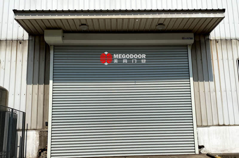 电动卷帘门可以装门禁吗？美高门业为您解答智能出入新方式缩略图