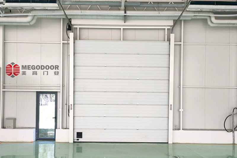 CT4二级防爆提升门缩略图