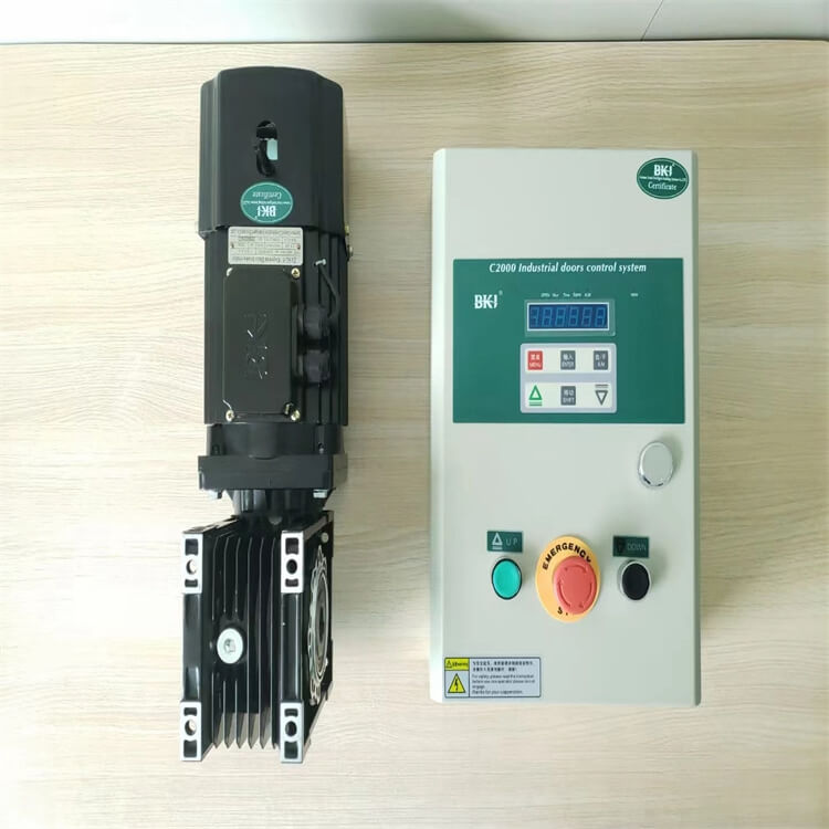 智能伺服电控快速卷帘门隔断：现代工业的理想选择插图