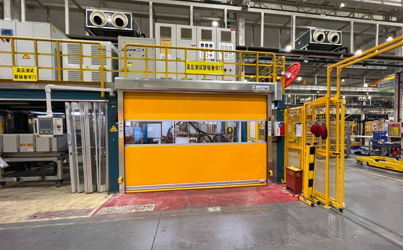 防坠落卷帘门厂家—美高门业PVC卷帘门用于货梯口安全保护插图1 防坠落卷帘门厂家—美高门业PVC卷帘门用于货梯口安全保护插图1